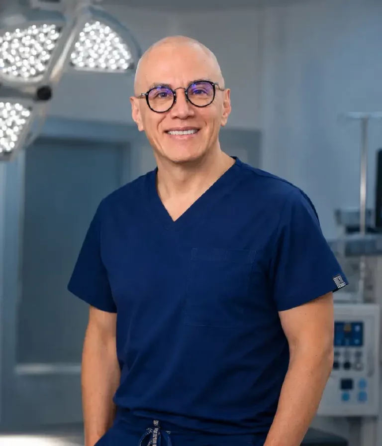 Dr. Luis Eduardo Bermúdez - Cirugía Plástica